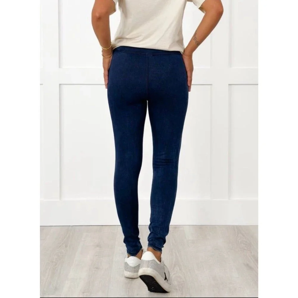 Jean jeggings womens size small fits 2-6 stretchy pants NEW distressed laser cut